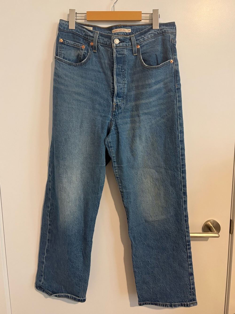 Leviโs ribcage straight ankle high rise blue jeans womenโs